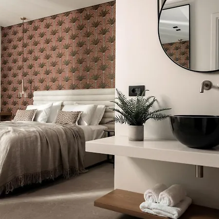 Gioarde Luxury With Private Pool & Sea Views, By Zantewize Akrotiri