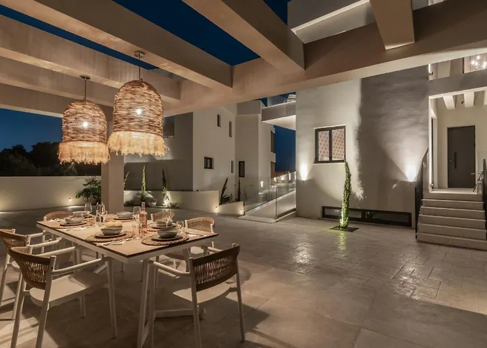 Gioarde Luxury With Private Pool & Sea Views, By Zantewize Akrotiri (Zakynthos)