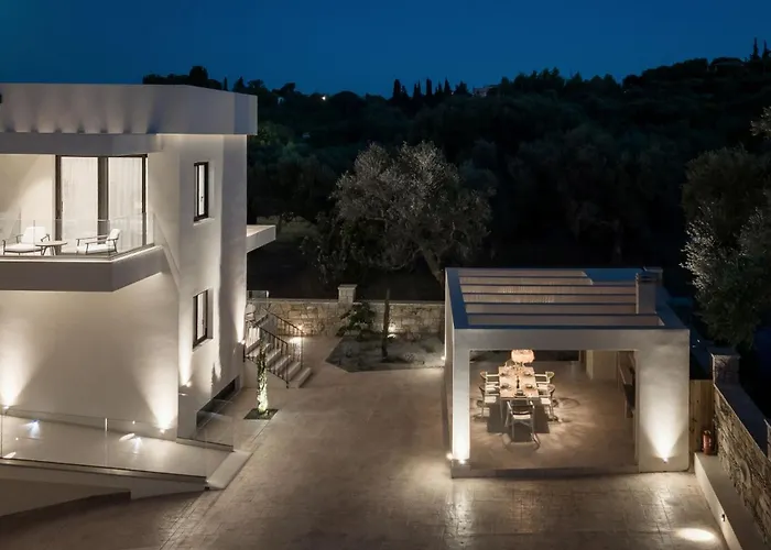 Gioarde Luxury With Private Pool & Sea Views, By Zantewize