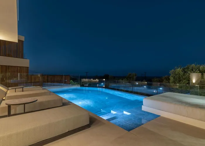 Gioarde Luxury With Private Pool & Sea Views, By Zantewize 别墅